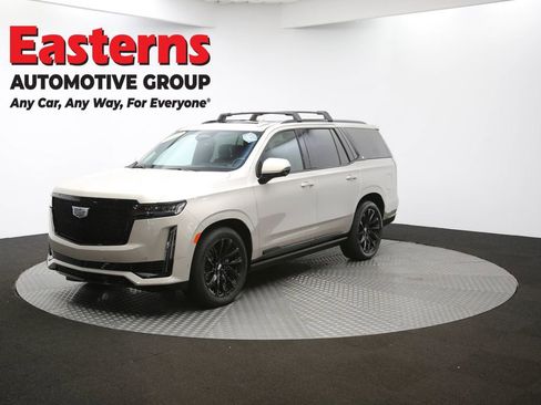 Used 2024 Cadillac Escalade Sport Platinum w/ LPO, ONYX Package image 60