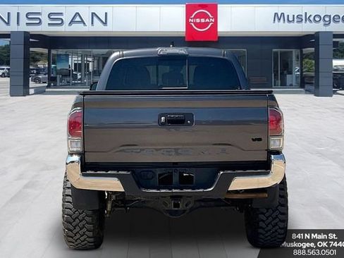 Used 2023 Toyota Tacoma TRD Off-Road AWD/4WD image 6