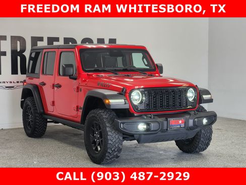Used 2025 Jeep Wrangler Unlimited Sport AWD/4WD image 2