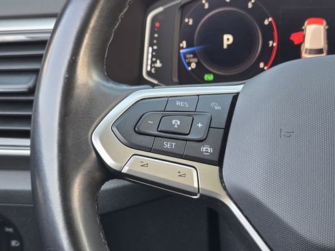 Used 2021 Volkswagen Atlas SEL Premium image 35