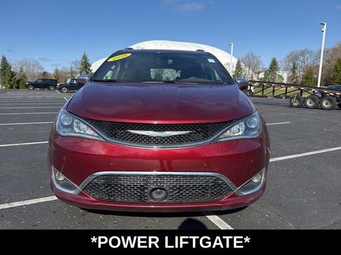 Used 2020 Chrysler Pacifica Limited w/ Advanced Safetytec Group FWD image 2