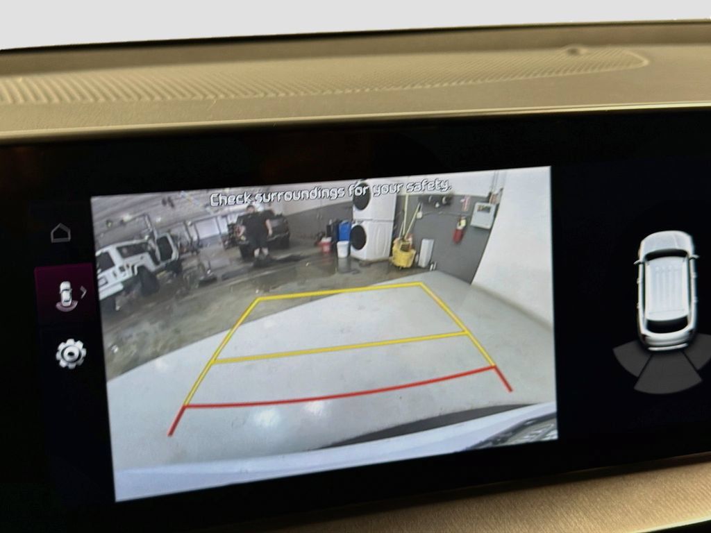 Used 2025 Kia Telluride S AWD/4WD image 14