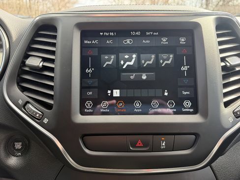 Used 2022 Jeep Cherokee Latitude Lux image 19