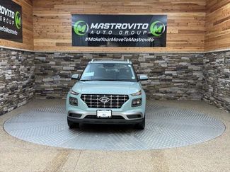 New 2026 Hyundai Venue SEL video 3