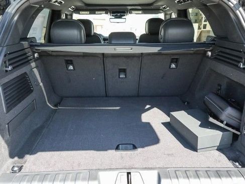 New 2025 Land Rover Range Rover Sport SE image 24