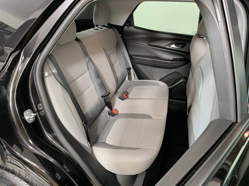 Used 2025 Chevrolet TrailBlazer LT image 32