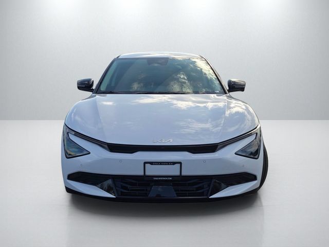 New 2026 Kia EV6 Wind RWD image 2