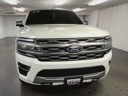 Used 2024 Ford Expedition Max Platinum image 3
