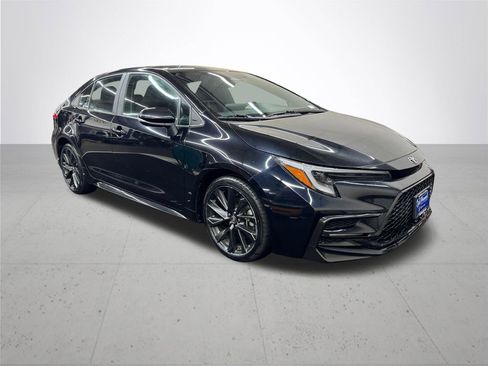 Used 2024 Toyota Corolla SE FWD image 9