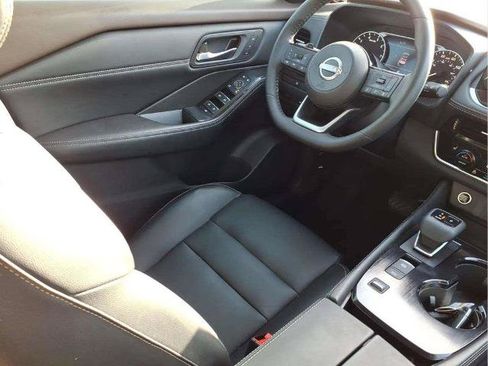 Certified 2023 Nissan Rogue SL w/ SL Premium Package FWD image 19
