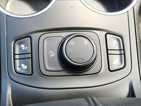 Used 2018 GMC Terrain SLT w/ Infotainment Package II AWD/4WD image 8