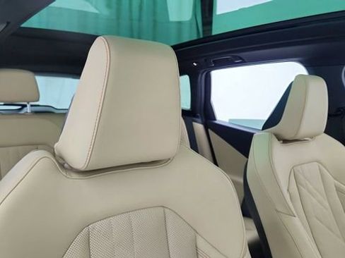 Used 2025 BMW X3 xDrive30i image 23