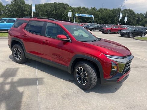 New 2026 Chevrolet Equinox ACTIV w/ LPO, Floor Liner Package image 11