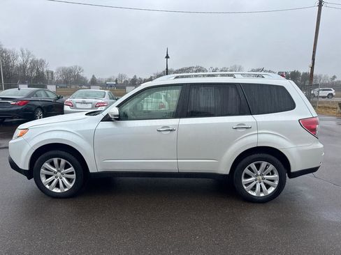 Used 2012 Subaru Forester 2.5X Touring AWD/4WD image 8