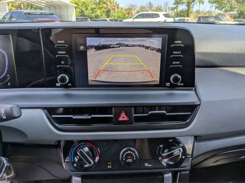 Certified 2026 Kia Seltos LX FWD image 22