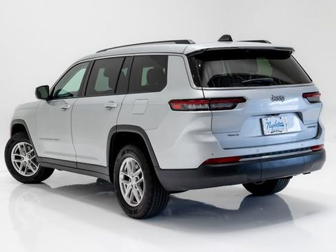 Used 2023 Jeep Grand Cherokee L Laredo AWD/4WD image 28