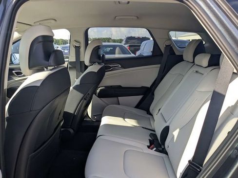 Used 2025 Kia Seltos EX FWD image 15