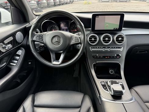 Used 2017 Mercedes-Benz GLC 300 4MATIC image 8