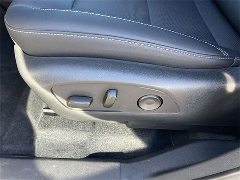 Certified 2024 Chevrolet Traverse LT w/ Trailering Package image 14