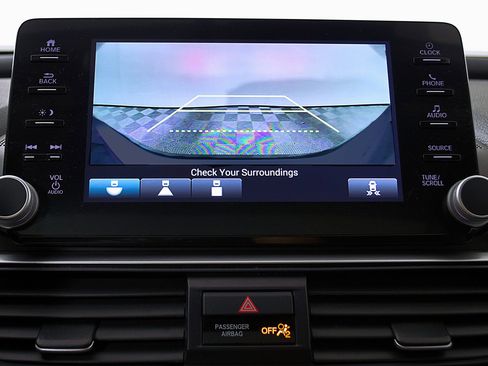 Used 2018 Honda Accord EX image 24