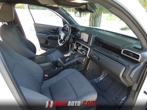 Used 2024 Toyota Tacoma SR RWD image 32