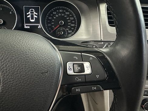 Used 2015 Volkswagen Golf TDI S FWD image 18