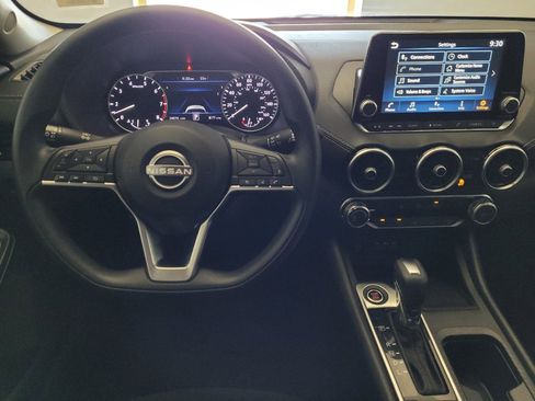 Used 2024 Nissan Sentra SV FWD image 22
