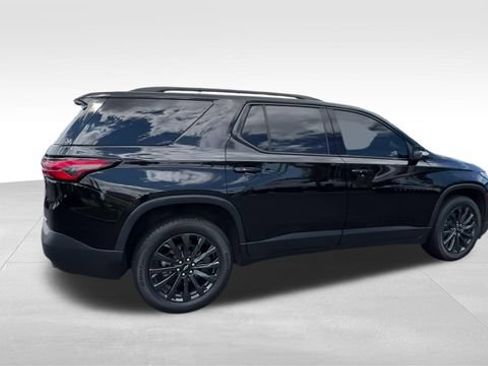 Certified 2023 Chevrolet Traverse RS FWD image 8