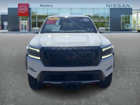 Certified 2023 Nissan Frontier PRO-4X w/ Pro Convenience Package image 2