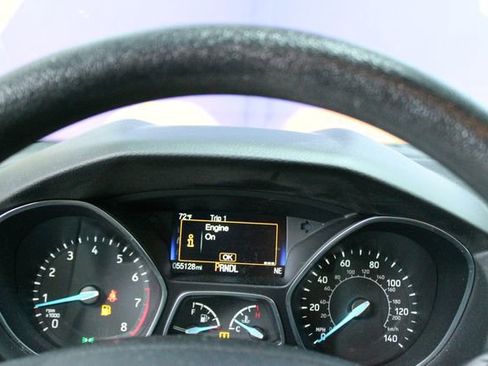 Used 2016 Ford Focus SE image 17