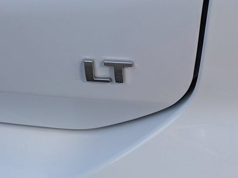 Used 2022 Chevrolet Equinox LT FWD image 29