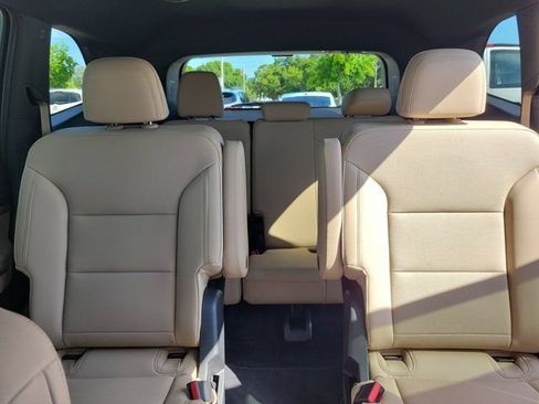 Used 2026 Buick Enclave Preferred w/ Power Package FWD image 19