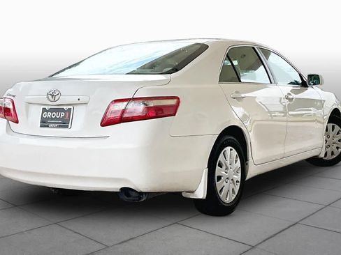 Used 2009 Toyota Camry FWD image 11