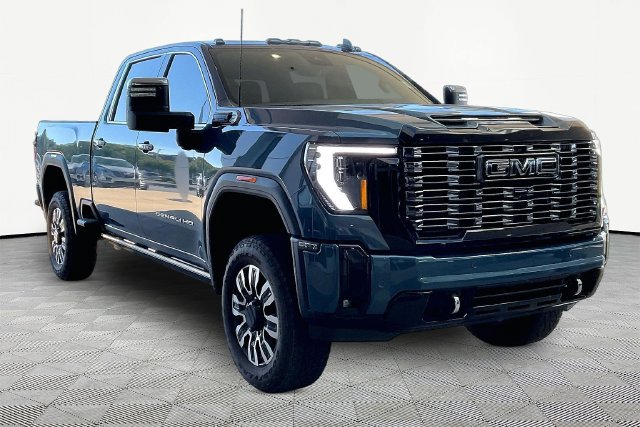 Used 2025 GMC Sierra 2500 Denali Ultimate AWD/4WD 360° Tour