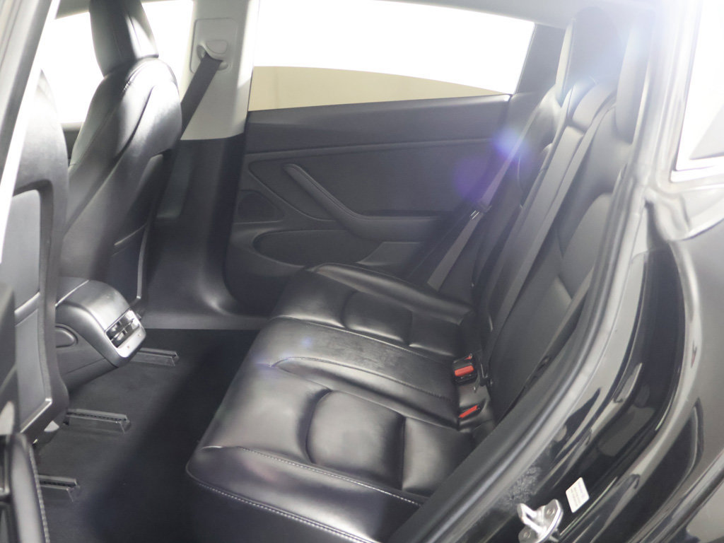Used 2018 Tesla Model 3 Long Range AWD/4WD image 32