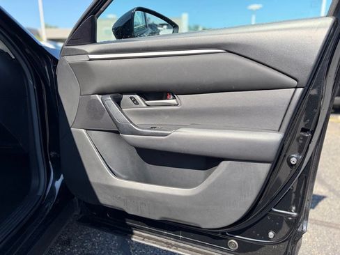 Used 2025 MAZDA CX-50 AWD 2.5 S w/ Preferred Package image 18