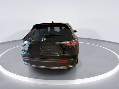 Used 2023 Honda HR-V Sport image 6