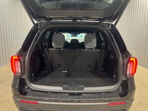 Used 2025 Ford Explorer ST-Line w/ ST-Line Street Pack image 5