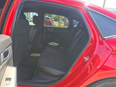 Used 2022 Honda Civic Sport image 6