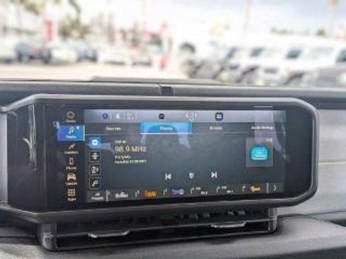 New 2026 Jeep Gladiator Sport image 15