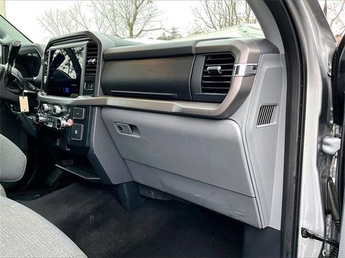 Used 2025 Ford F150 XLT w/ Equipment Group 301A Standard image 17