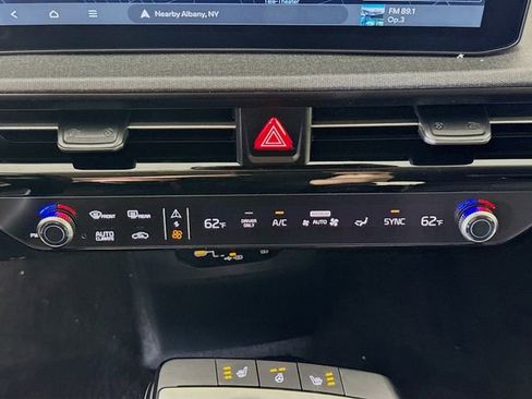 New 2025 Kia EV6 Light w/ Light LR Technology Package AWD/4WD image 18