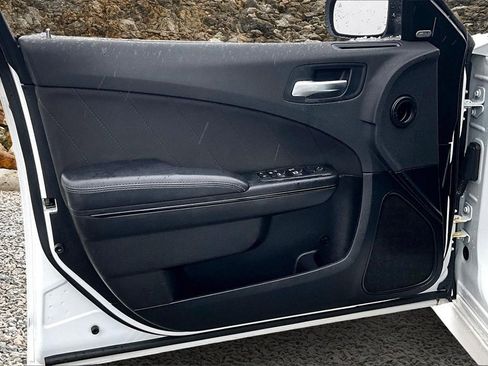 Used 2022 Dodge Charger R/T w/ Blacktop Package image 19