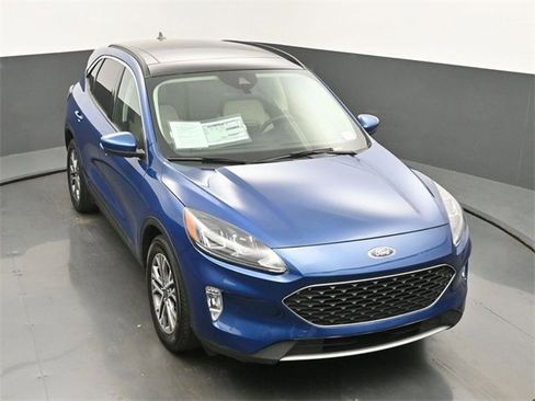 Used 2022 Ford Escape SEL image 45