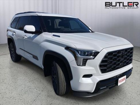 Certified 2026 Toyota Sequoia Platinum AWD/4WD image 7