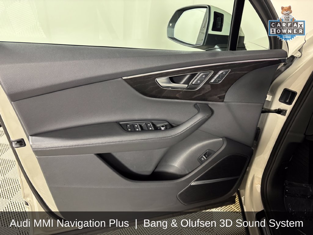 Used 2023 Audi Q7 3.0T Prestige AWD/4WD image 13