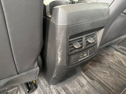 Used 2023 Chevrolet Colorado Z71 w/ Z71 Convenience Package 2 AWD/4WD image 25