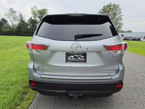 Used 2015 Toyota Highlander Limited Platinum AWD/4WD image 7