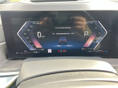 Used 2023 BMW X7 xDrive40i w/ Executive Package image 18