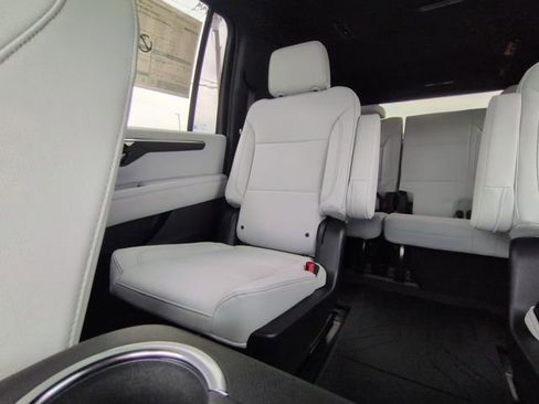 New 2026 Chevrolet Suburban Premier w/ Sun And Tow Package image 4